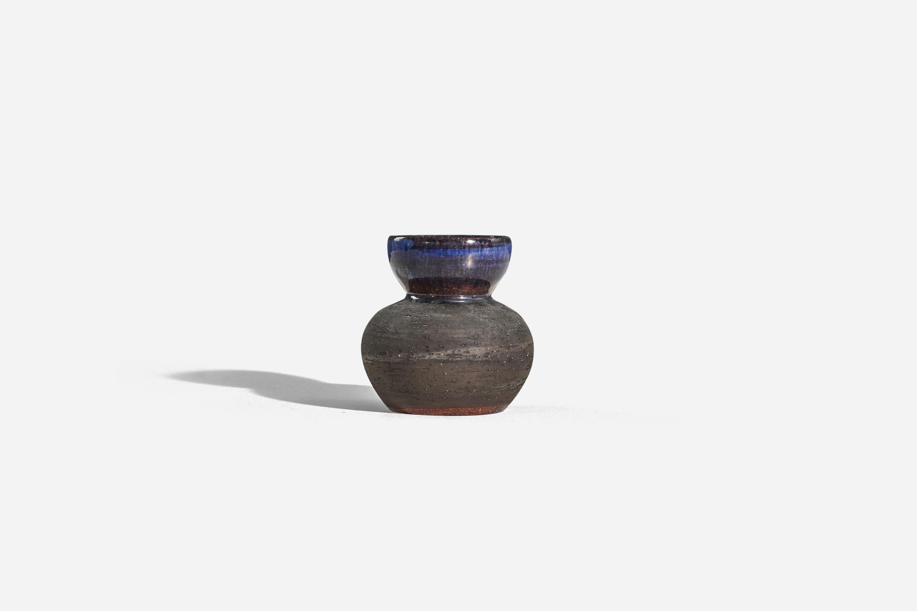 A dark blue, glazed stoneware vase designed and produced by Gustav and Ulla Kraitz, Sweden, c. 1970s.