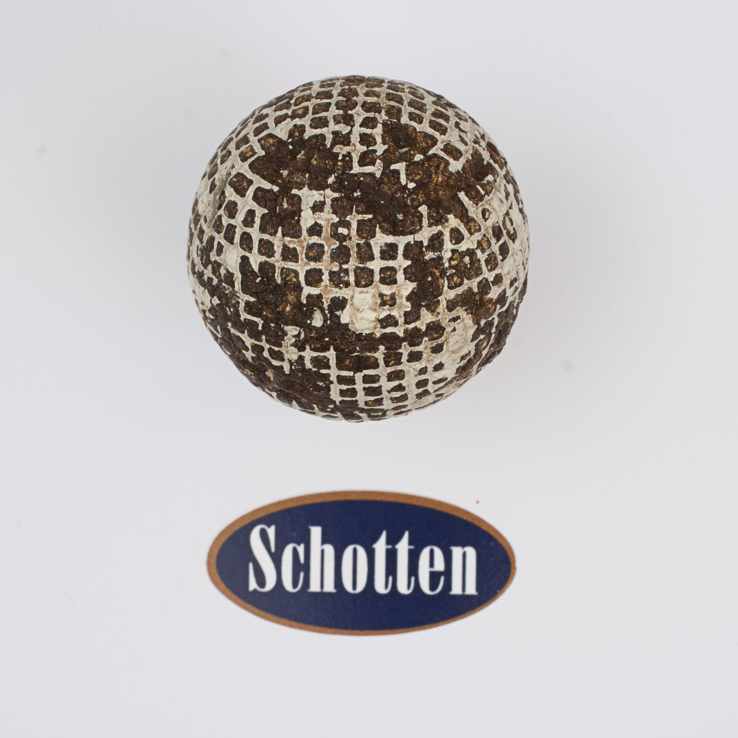 Gutta Percha, Golfball mit Mesh-Muster im Zustand „Gut“ im Angebot in Oxfordshire, GB