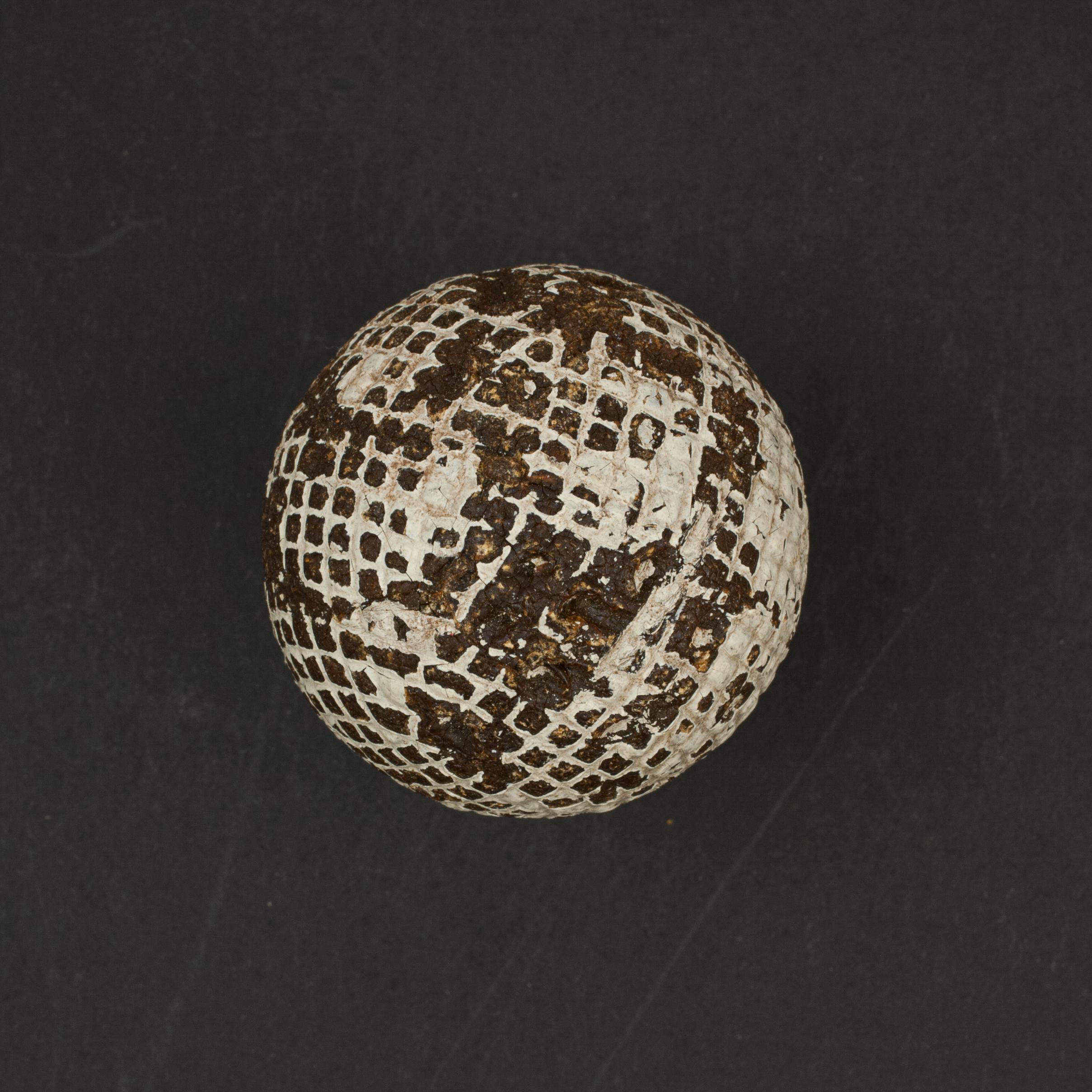 Gutta Percha, Golfball mit Mesh-Muster (19. Jahrhundert) im Angebot