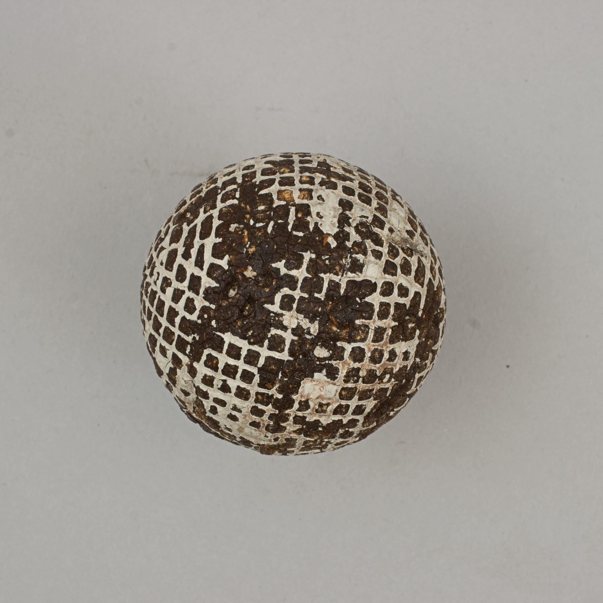 Gutta Percha, Golfball mit Mesh-Muster im Angebot 3