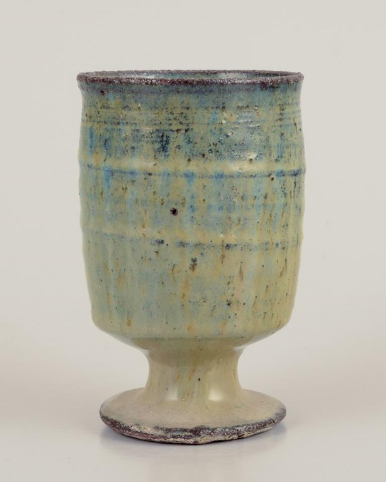 Vernissé Gutte Eriksen, Danemark. Deux tasses en céramique, technique raku, glaçure de lave fluide en vente