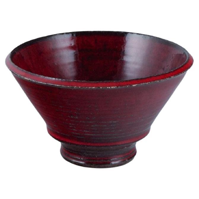 Gutte Eriksen for Kähler, Ceramic Bowl with Glaze in Burgundy Tones, 1930s For Sale