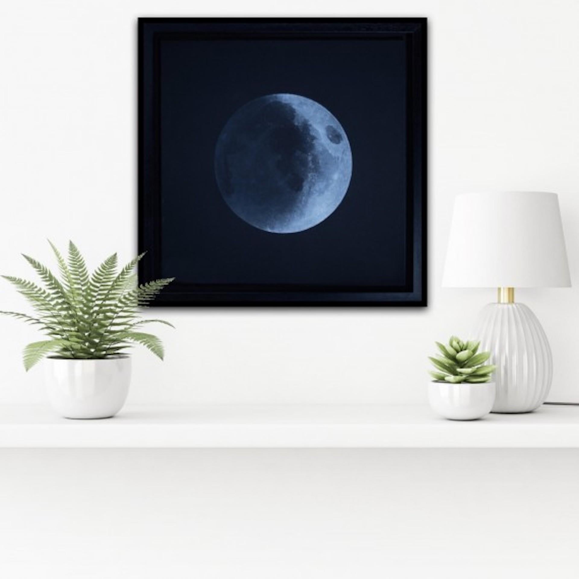 Waxing Crescent Young (The Moon Series) by Guy Allen [2020]
limited_edition

Etching on paper

Edition number 75

Image size: H:51 cm x W:51 cm

Complete Size of Unframed Work: H:51 cm x W:51 cm x D:0.1cm

Sold Unframed

Please note that insitu