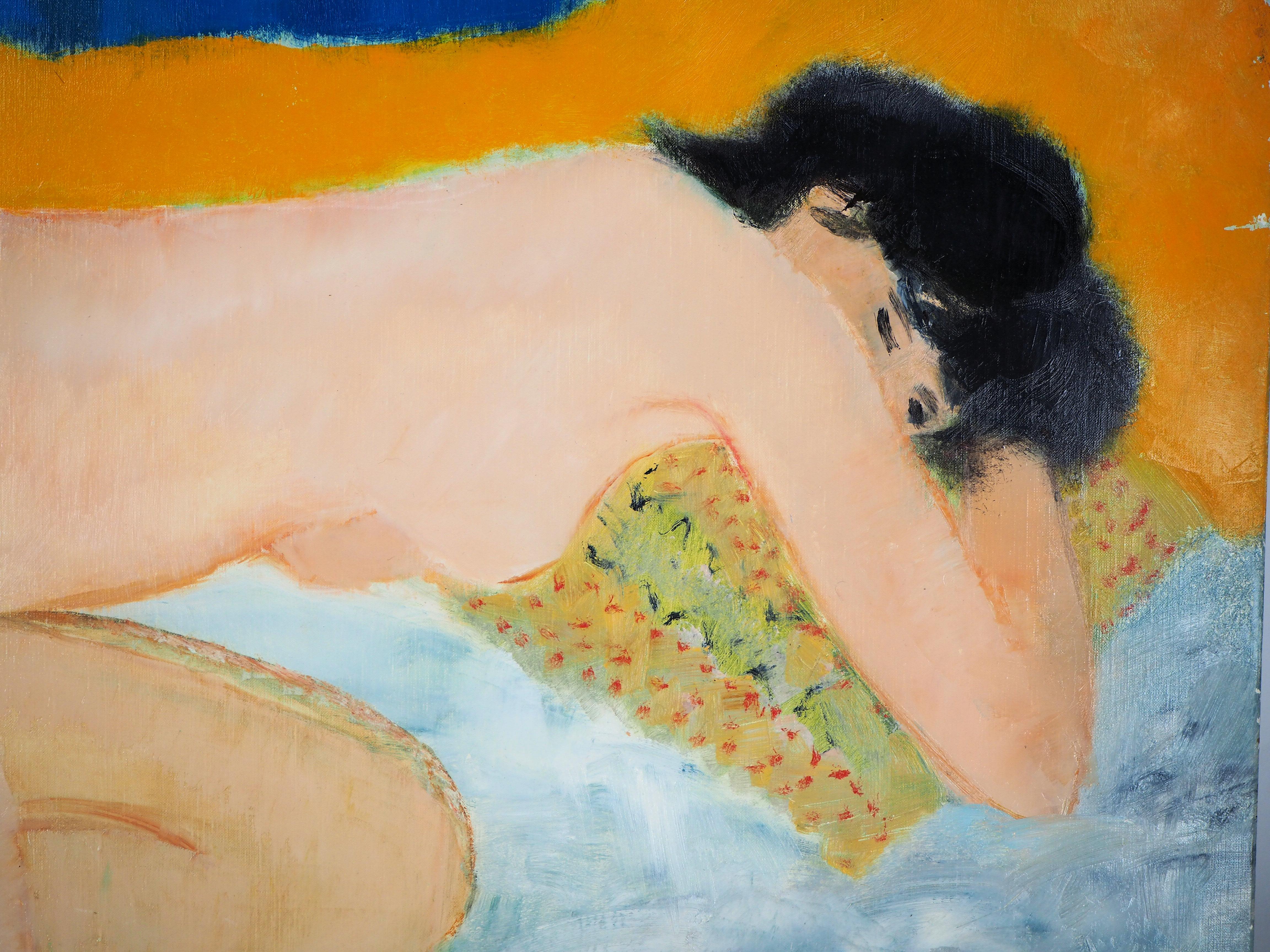 Interior : Nude Asleep on a Yellow Pillow - Original Oil on Canvas, Handsigned - Beige Nude Painting by Guy Bardone