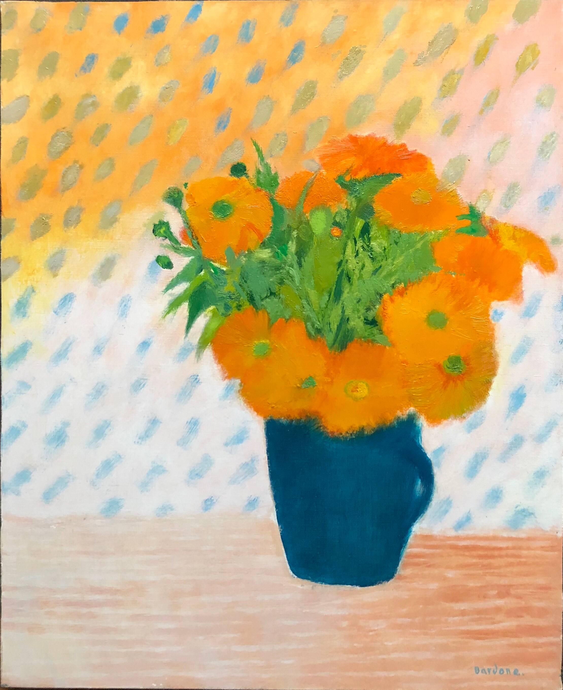 Soucis au Petit Pot Bleu, Blumenstrauß in Vase, geblümtes Ölgemälde, Marigold – Painting von Guy Bardone