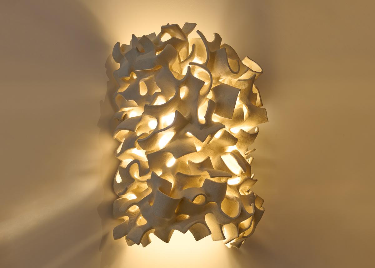 Cotto in fornace Guy Bareff, Comme un Mystère, Abstract Ceramic Sconce, France, 2025 in vendita