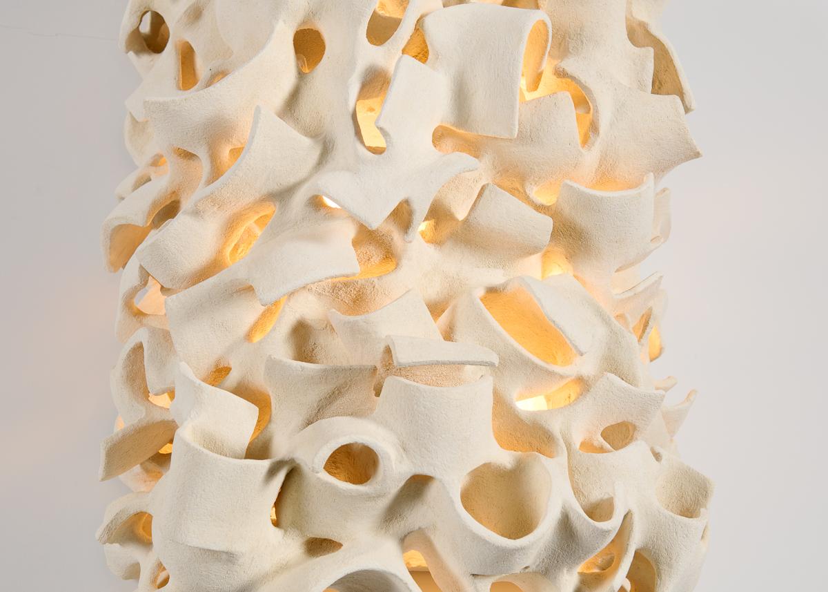 Guy Bareff, Comme un Mystère, Abstract Ceramic Sconce, France, 2025 In condizioni buone in vendita a New York, NY