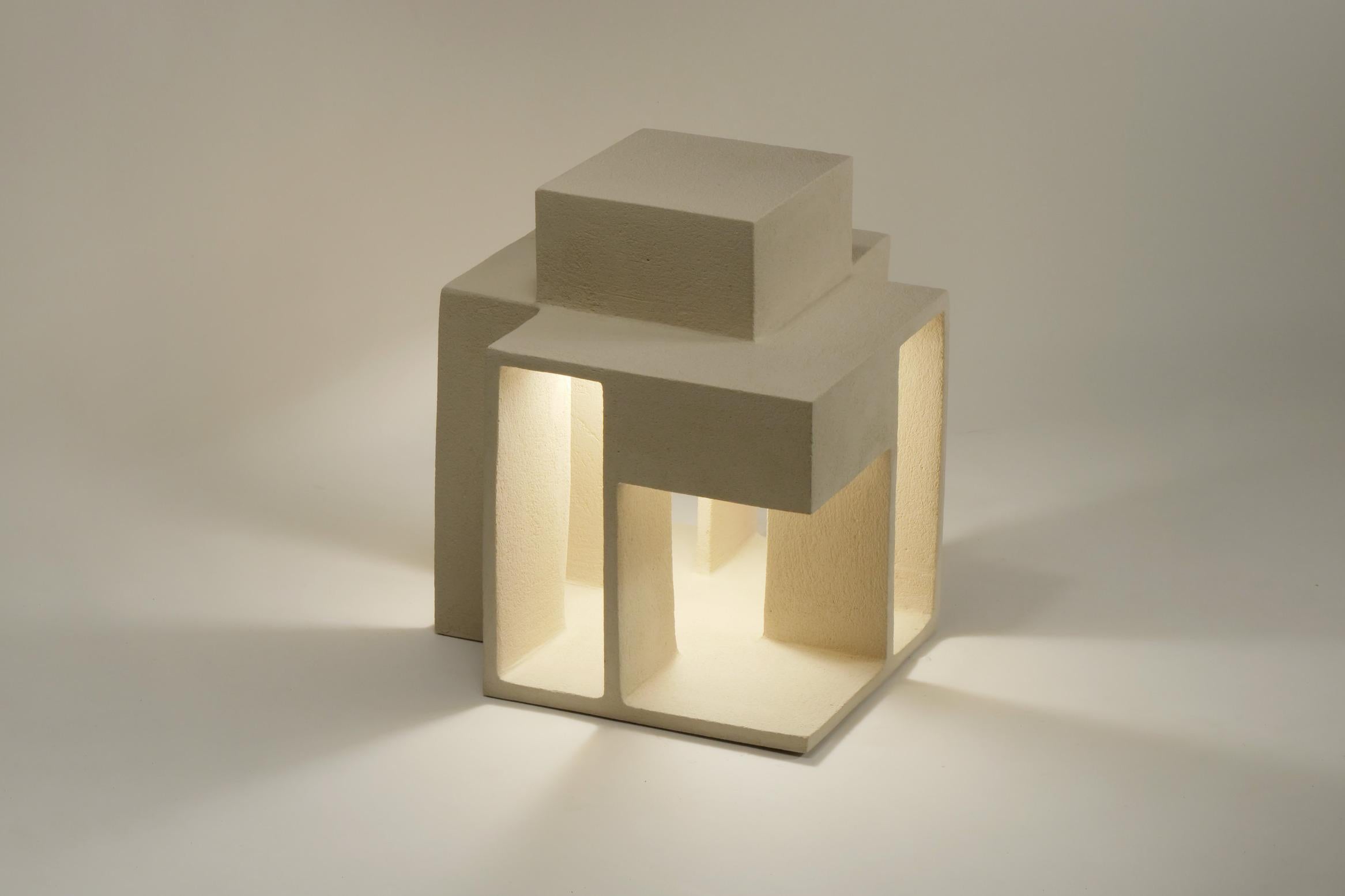 Guy Bareff, La Petite Maison, Mesa auxiliar de cerámica iluminada, Francia 2024 Siglo XXI y contemporáneo en venta