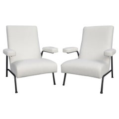 Guy Besnard Paire de chaises longues avec tissu bouclé, 1950s France