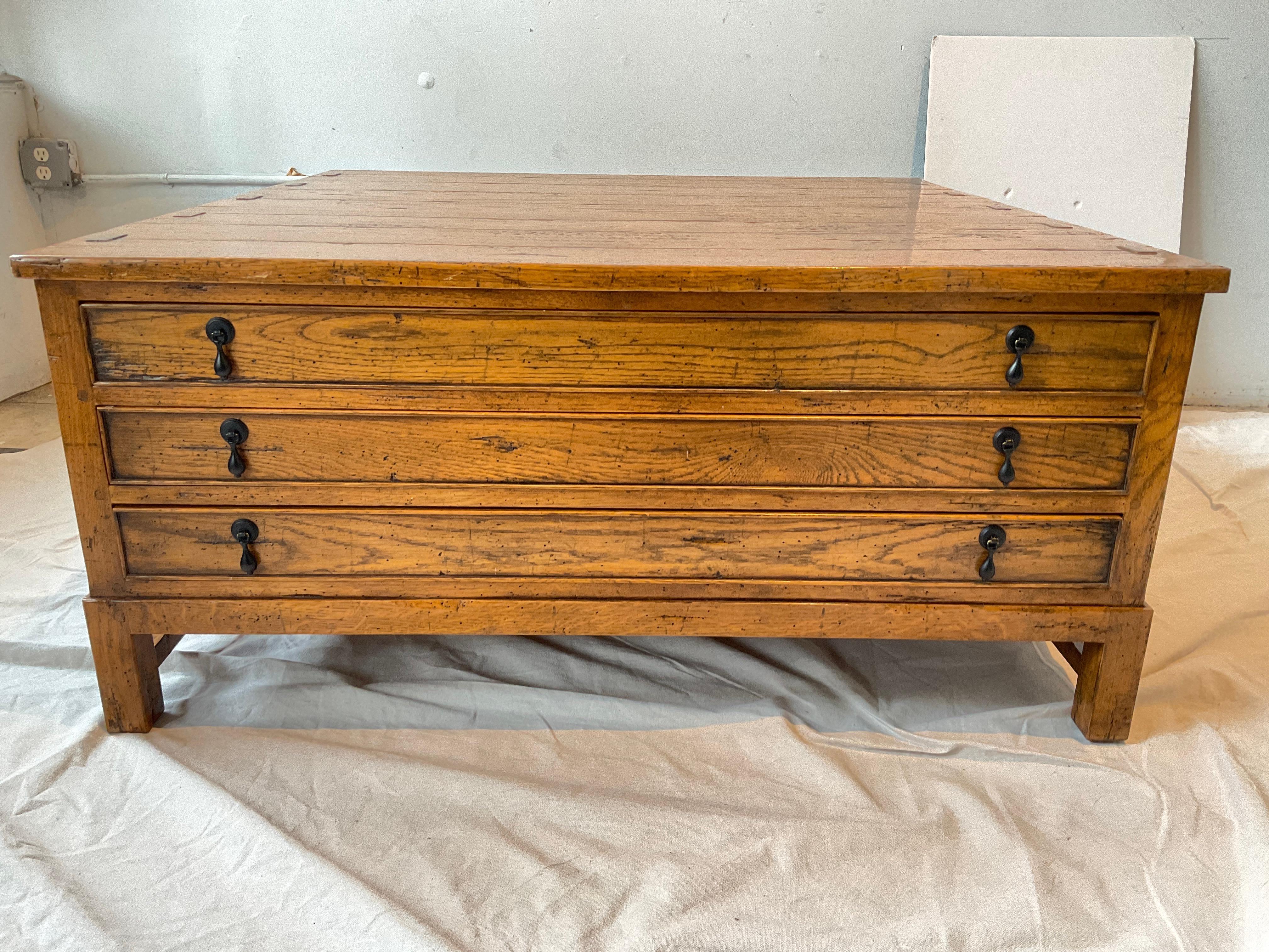 Guy Chaddock Clarence Collection Map / Architectural Prints Coffee Table In Good Condition In Tarrytown, NY