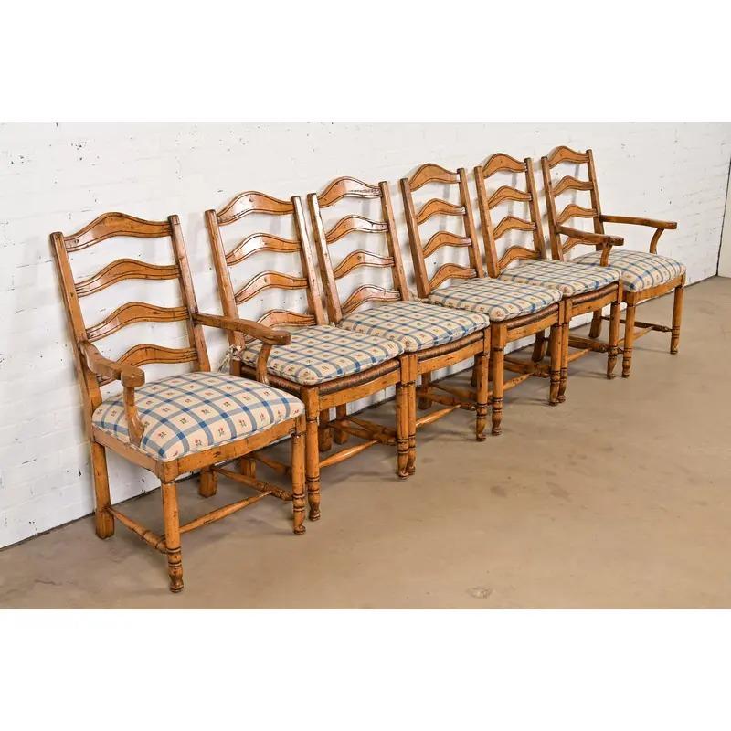 Guy Chaddock - Sedie da pranzo rustiche con schienale a scaletta, set di sei sedie In condizioni buone in vendita a South Bend, IN