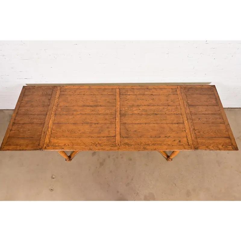 Guy Chaddock English Country Rustic Oak Harvest Farm Extension Dining Table en vente 3