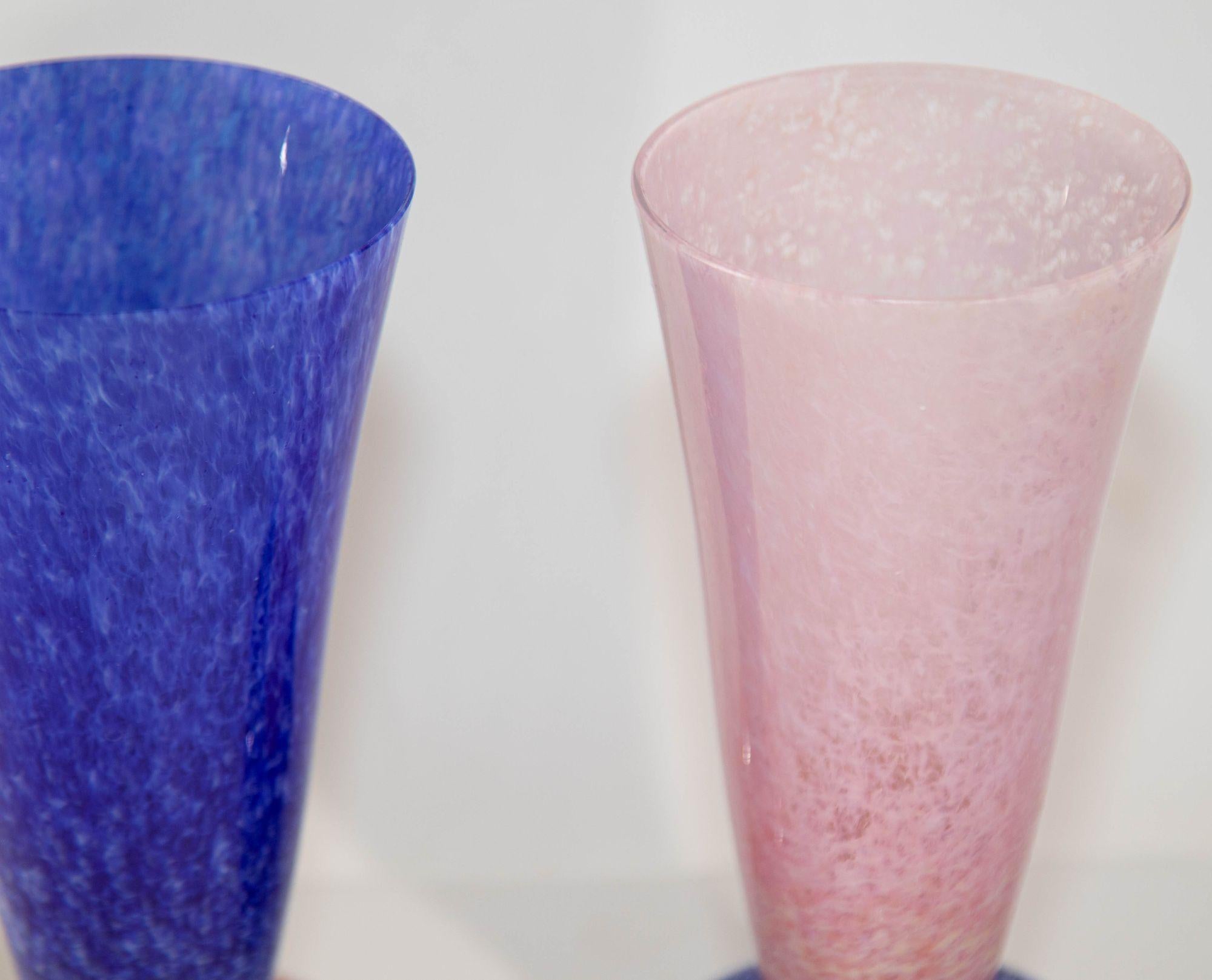 20th Century Guy Corrie Union Glass Donut Base Art Glass Vases Cobalt Blue Pink 1980s Set For Sale