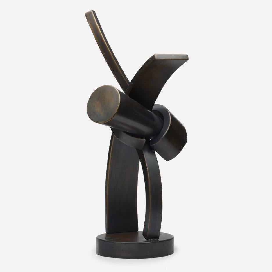 Guy Dill Abstract Sculpture – Datei-Engel