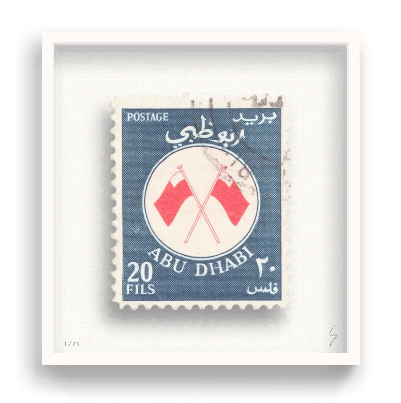 Guy Gee, Abu Dhabi (mittelgroß)

Handgravur auf 350gsm auf G.F Smith Karton
53 x 56cm (20 4/5 x 22 2/5 in)
Inklusive Rahmen 
Auflage von 75 

Jedes Kunstwerk von Guy wurde auf der Grundlage einer Originalbriefmarke digital nachgebildet. Das von Hand