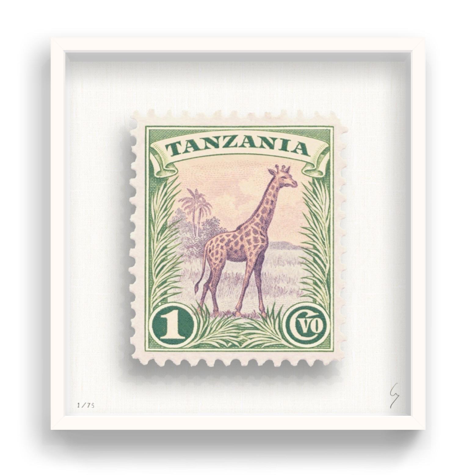 Guy Gee, Tansania (mittelgroß)

Handgravur auf 350gsm auf G.F Smith Karton
31 x 35 cm (12 1/5 x 13 4/5)
Inklusive Rahmen 
Auflage von 75 

Jedes Kunstwerk von Guy wurde auf der Grundlage einer Originalbriefmarke digital nachgebildet. Das von Hand