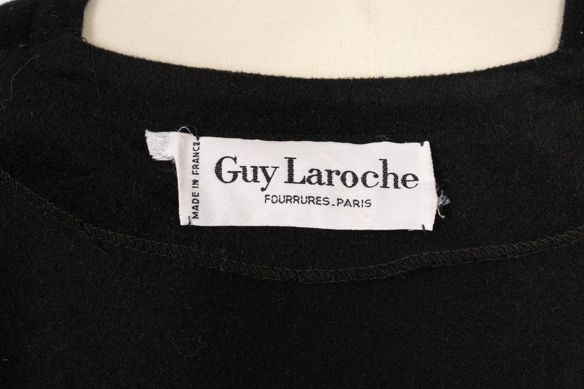 Guy Laroche Black Cape Embroidered with Fur For Sale 2