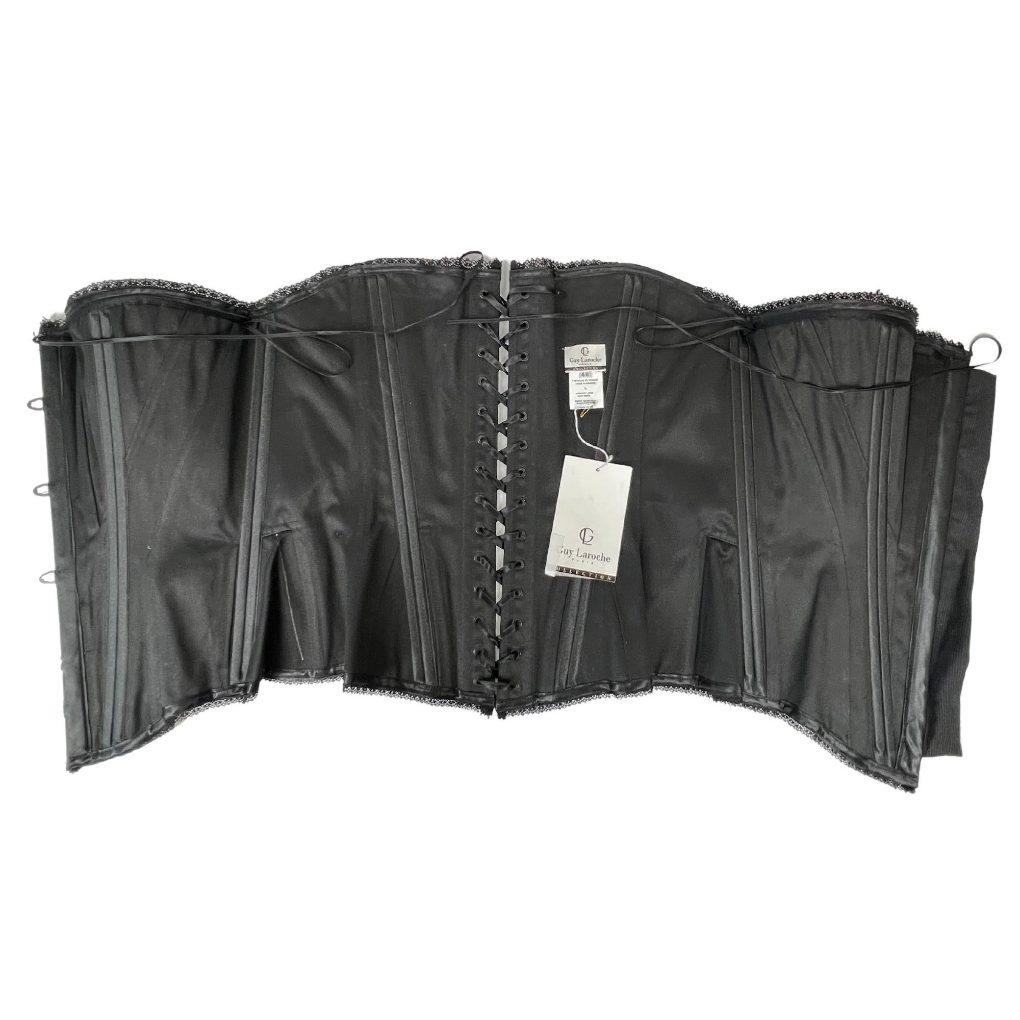 Guy Laroche Black Wool Lace Up Corset Top (FR46  Extra Large) For Sale 2