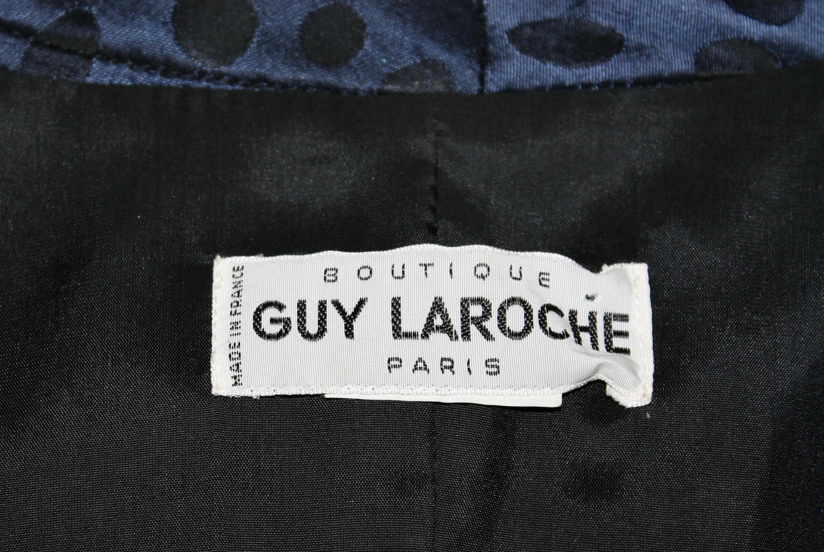 Blaue Satinjacke von Guy Laroche Boutique, Paris im Angebot 4