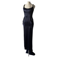 Vestido largo de noche azul medianoche de Guy Laroche by Hervé Léger, colección otoño-invierno 2005