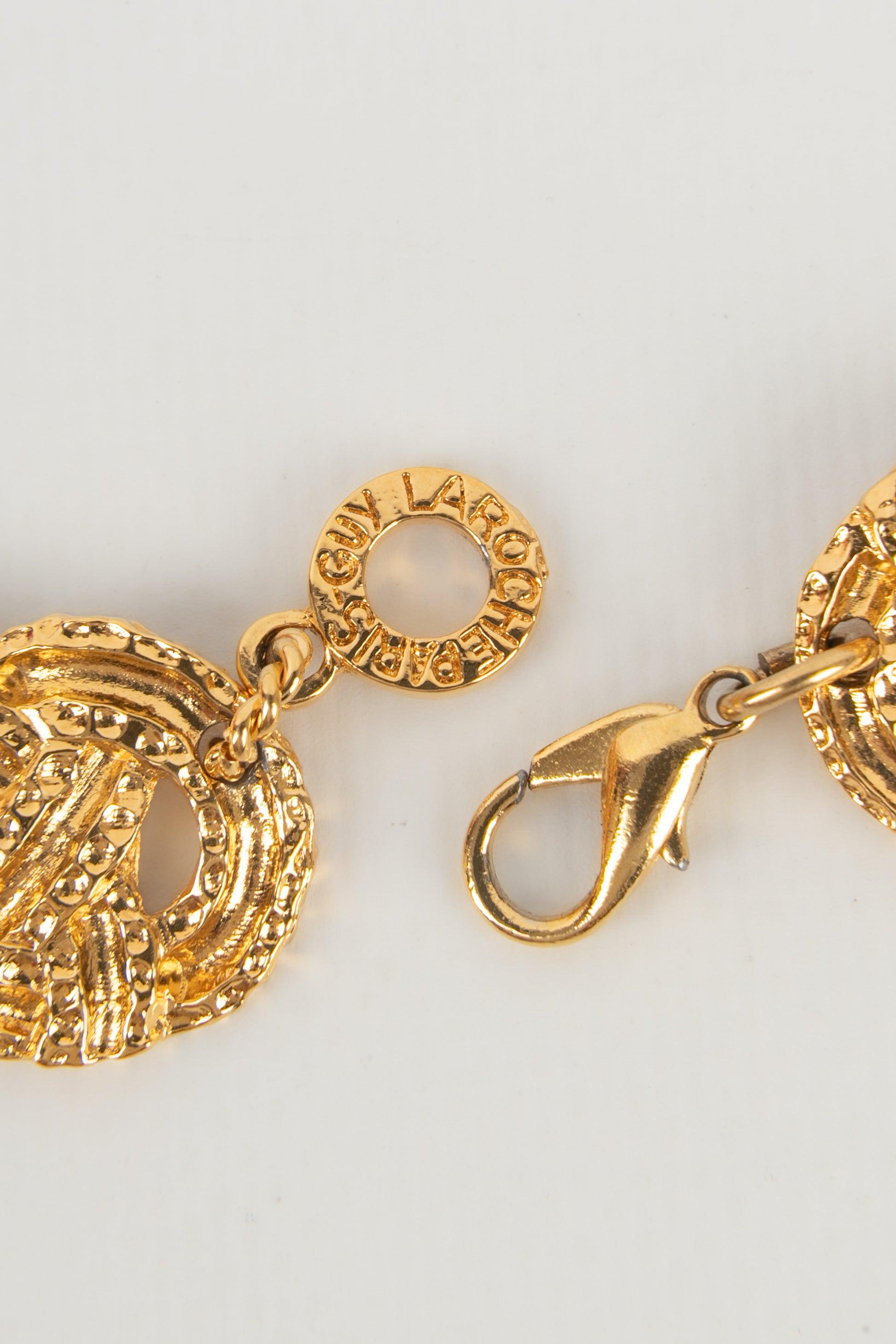 Guy Laroche Engraved Gold Metal Necklace In Excellent Condition For Sale In SAINT-OUEN-SUR-SEINE, FR