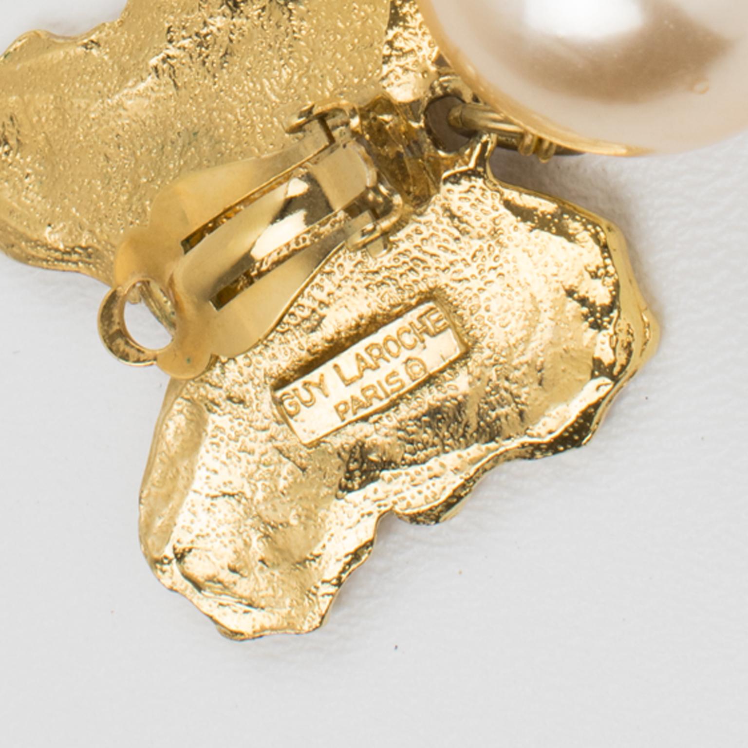 Women's Guy Laroche Gilded Metal Butterfly Clip Earrings with Pink Pearl For Sale