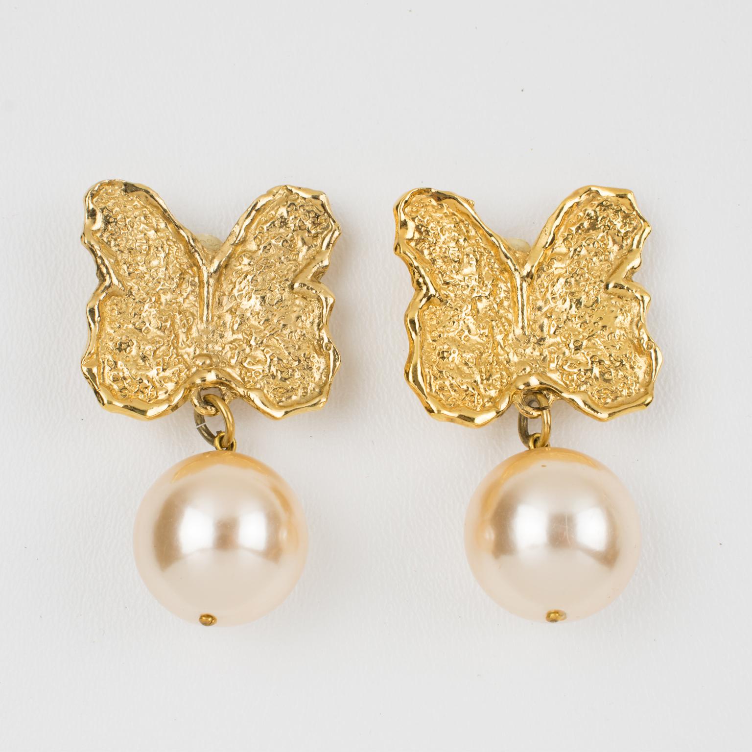 Romantic Guy Laroche Gilt Metal Butterfly Clip Earrings with Pink Pearl For Sale