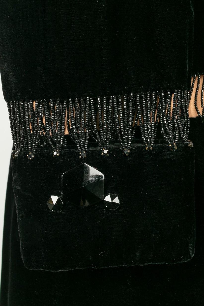 Guy Laroche Haute Couture Dress in Black Silk Velvet, Pearls and Strass For Sale 1