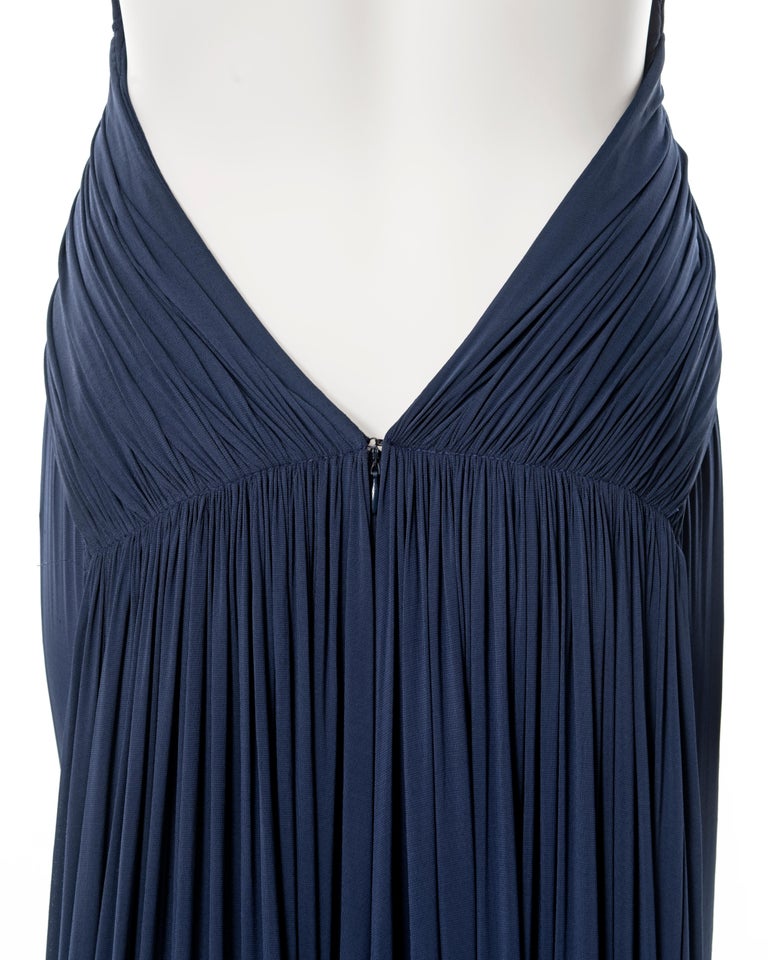 navy blue dress for baby girl Hilary Swank's Iconic Backless Dress at the 2005 Oscars