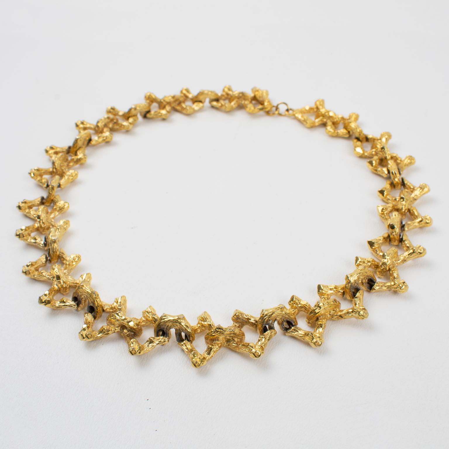 Guy Laroche Paris Brutalist Gilt Metal Choker Necklace In Good Condition In Atlanta, GA