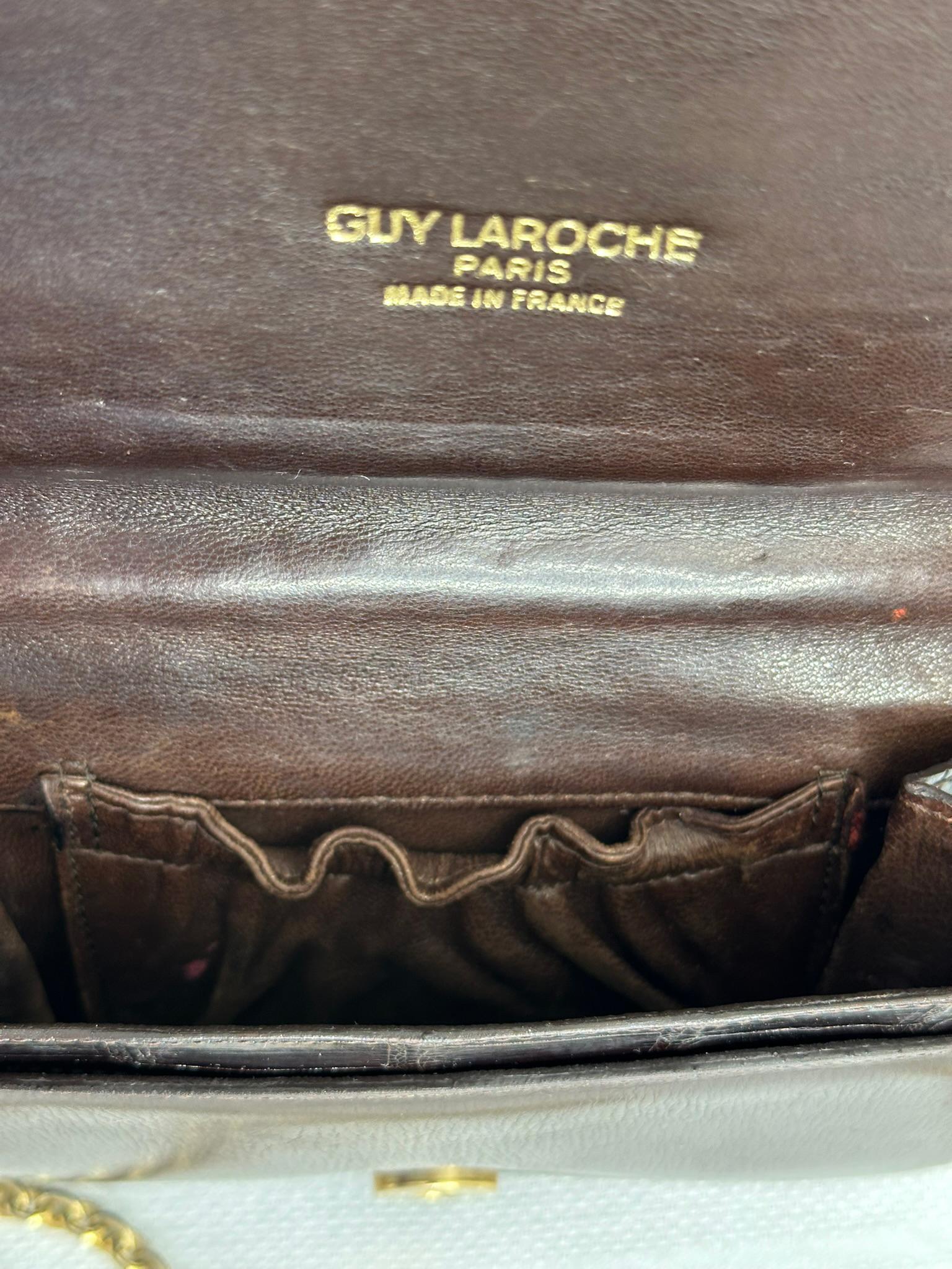 Bolso de hombro Guy Laroche Paris Cocodrilo glaseado marrón chocolate Herrajes dorados en venta 6