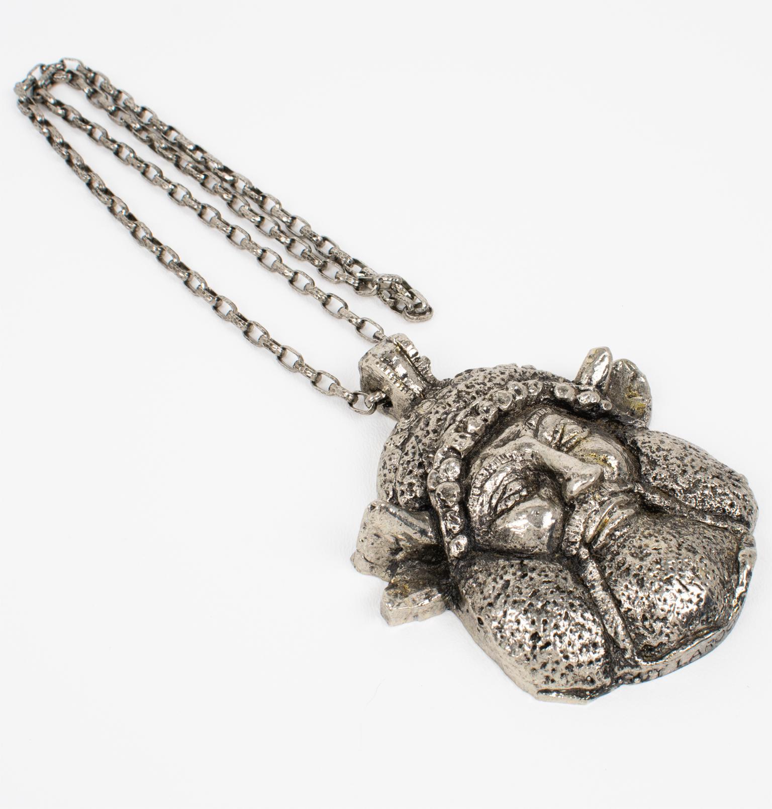 Guy Laroche Paris Massive Silvered Resin Viking God Medallion Necklace In Excellent Condition For Sale In Atlanta, GA
