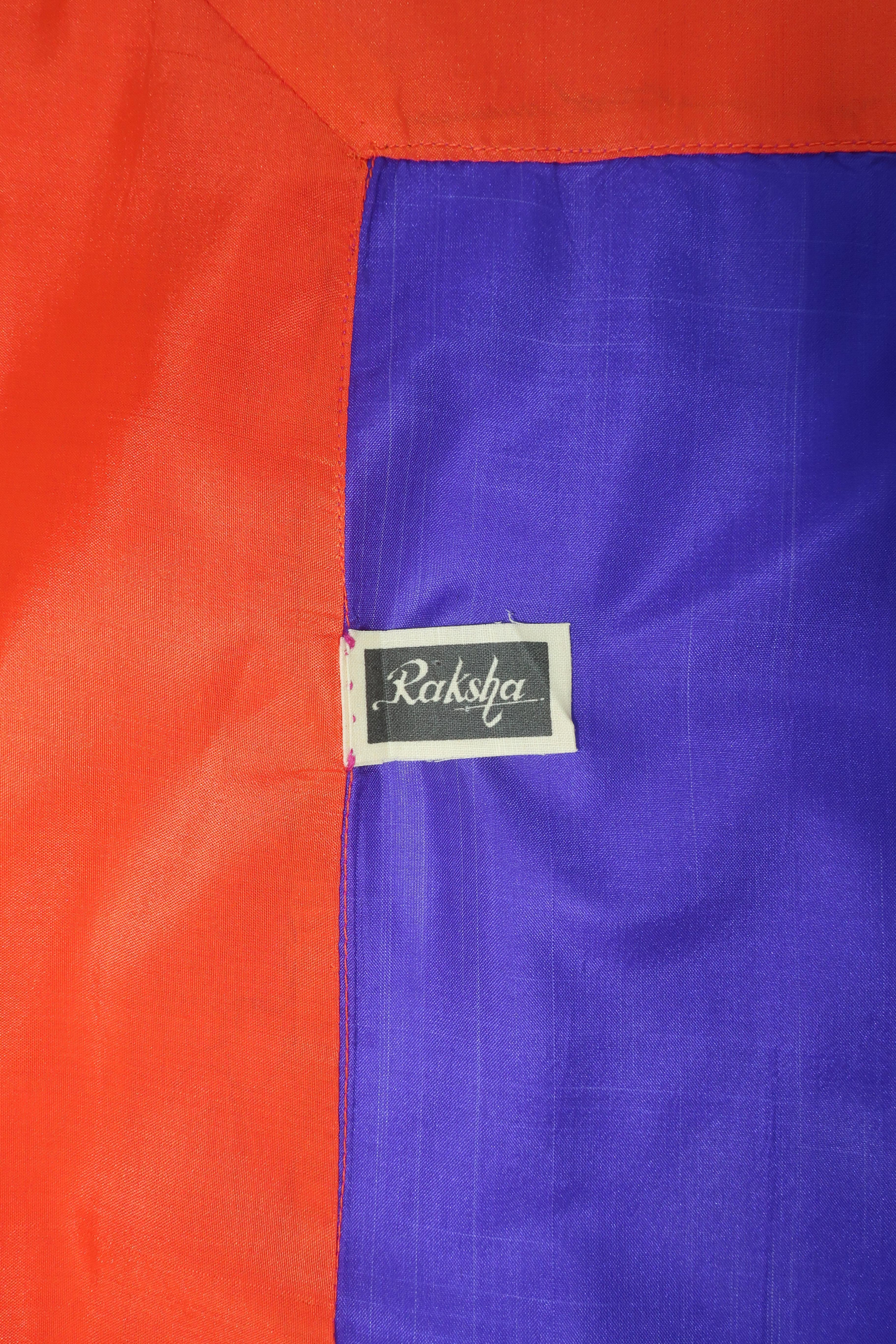 Guy Laroche Traje de noche de terciopelo morado y satén rojo, Años 80 10