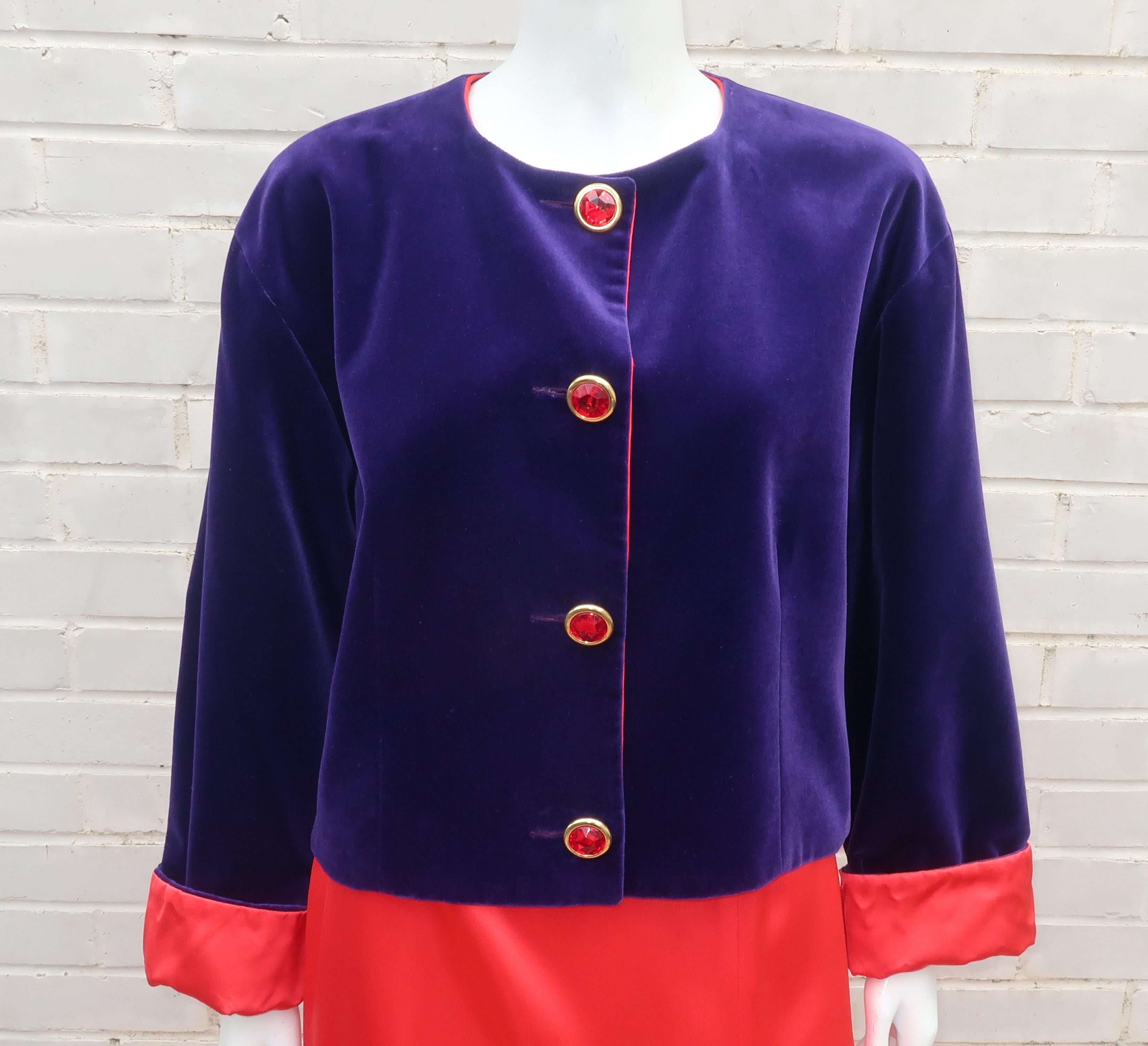 Guy Laroche Traje de noche de terciopelo morado y satén rojo, Años 80 Púrpura