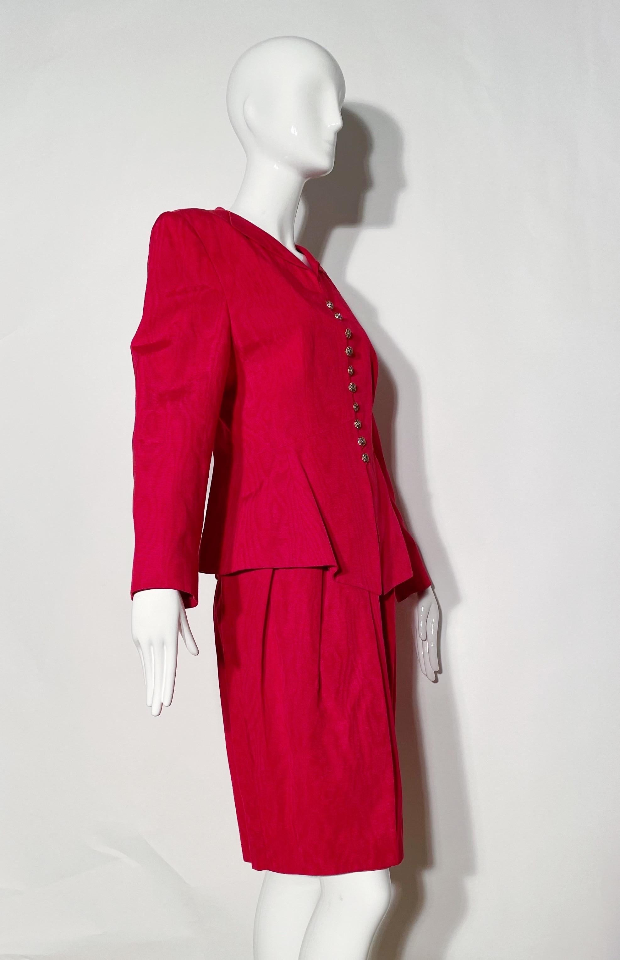 Guy LaRoche Red Skirt Suit In Excellent Condition For Sale In Waterford, MI