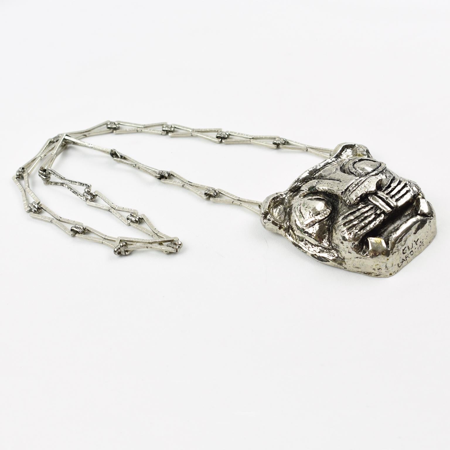 Guy Laroche Silvered Resin Lion Head Medallion Chain Necklace For Sale 5
