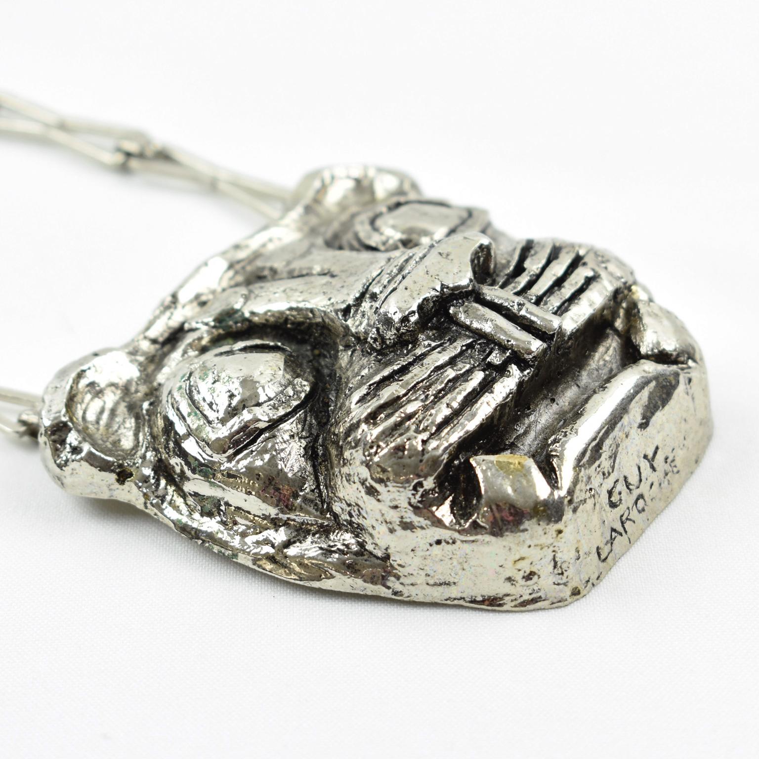 Guy Laroche Silvered Resin Lion Head Medallion Chain Necklace For Sale 3