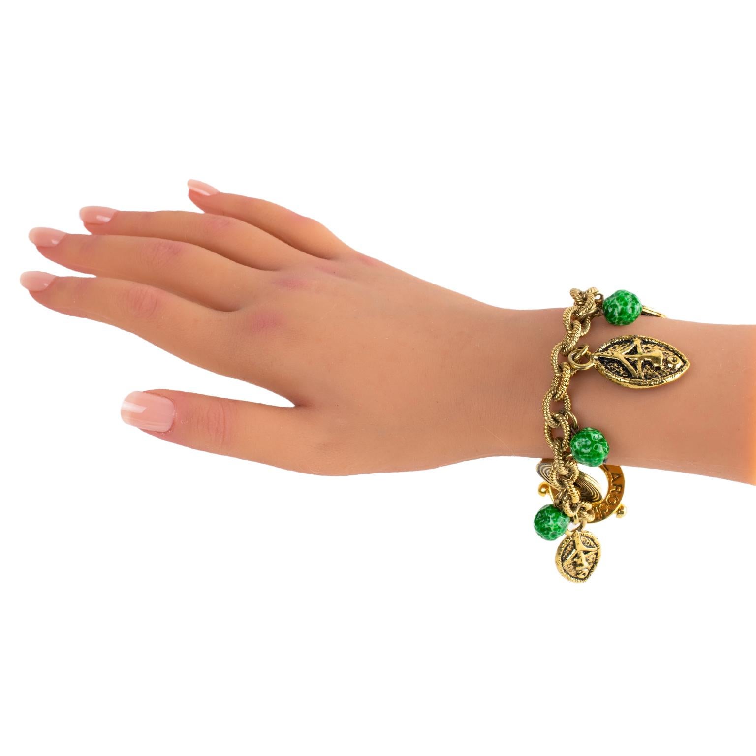 Guy Laroche Bracelet à maillons d'inspiration tribale avec breloques en céramique en vente 6