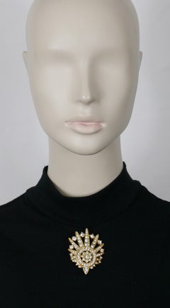 GUY LAROCHE Vintage Jewelled Gold Tone Brosche