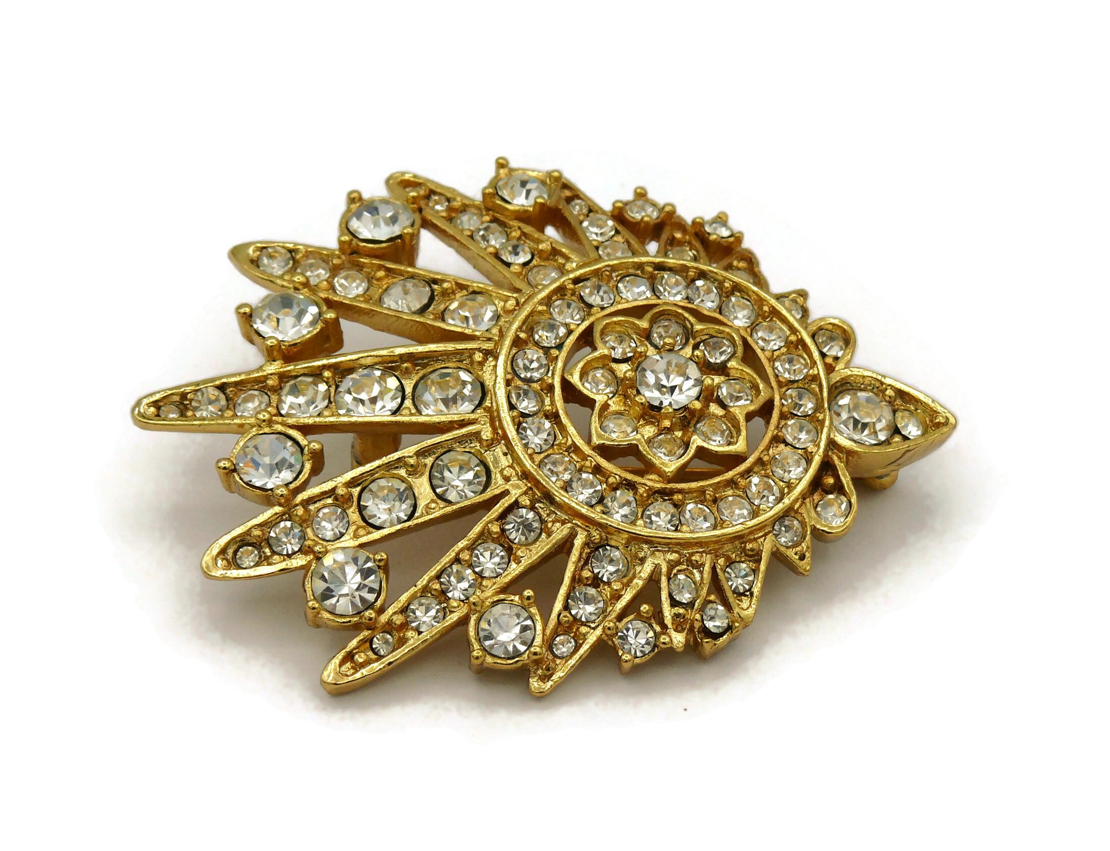 jewelled brooch