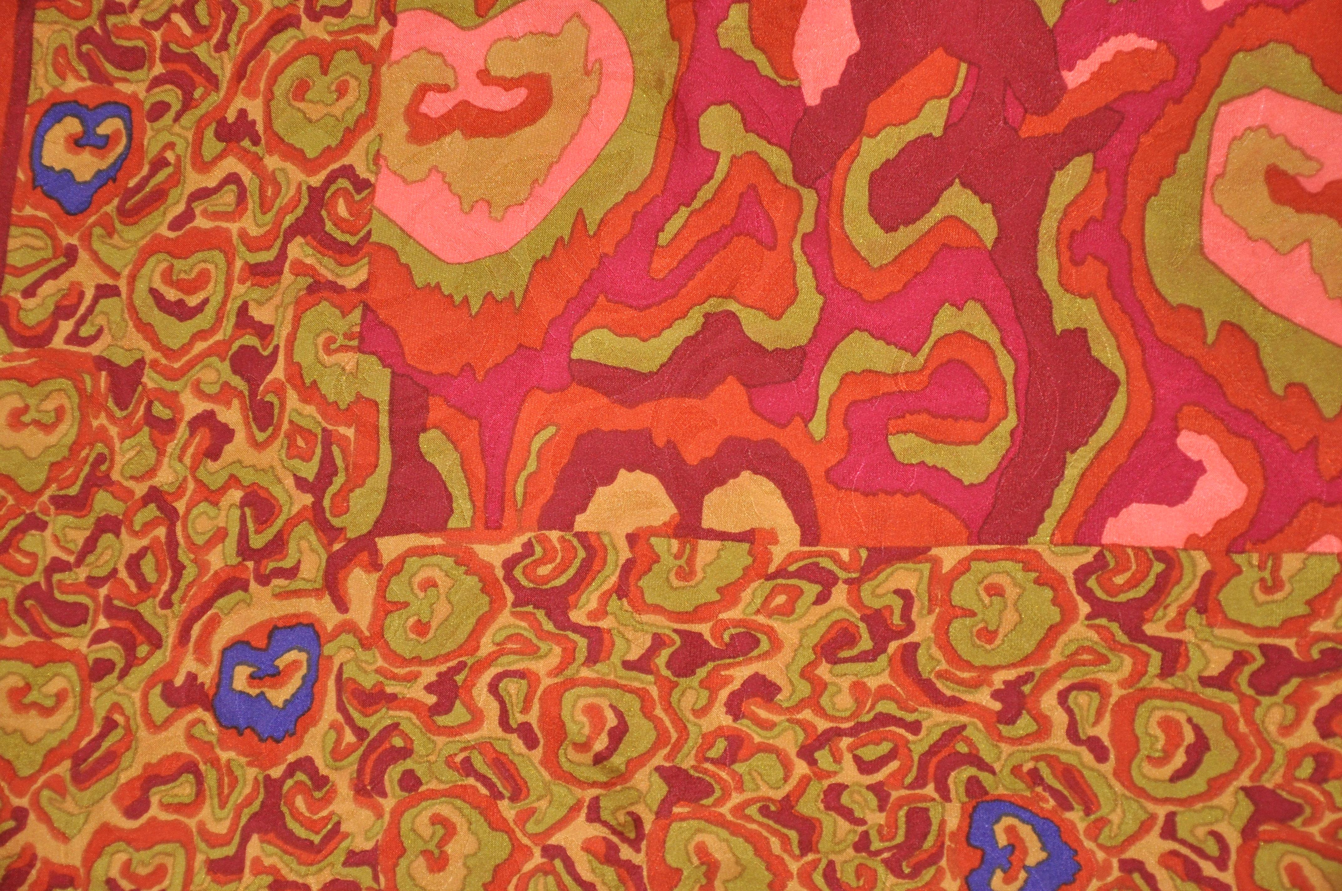 Guy Laroche Wunderschön warmer „Herbstschirme von Liebe und Glück“ Seidenschal für Damen oder Herren im Angebot