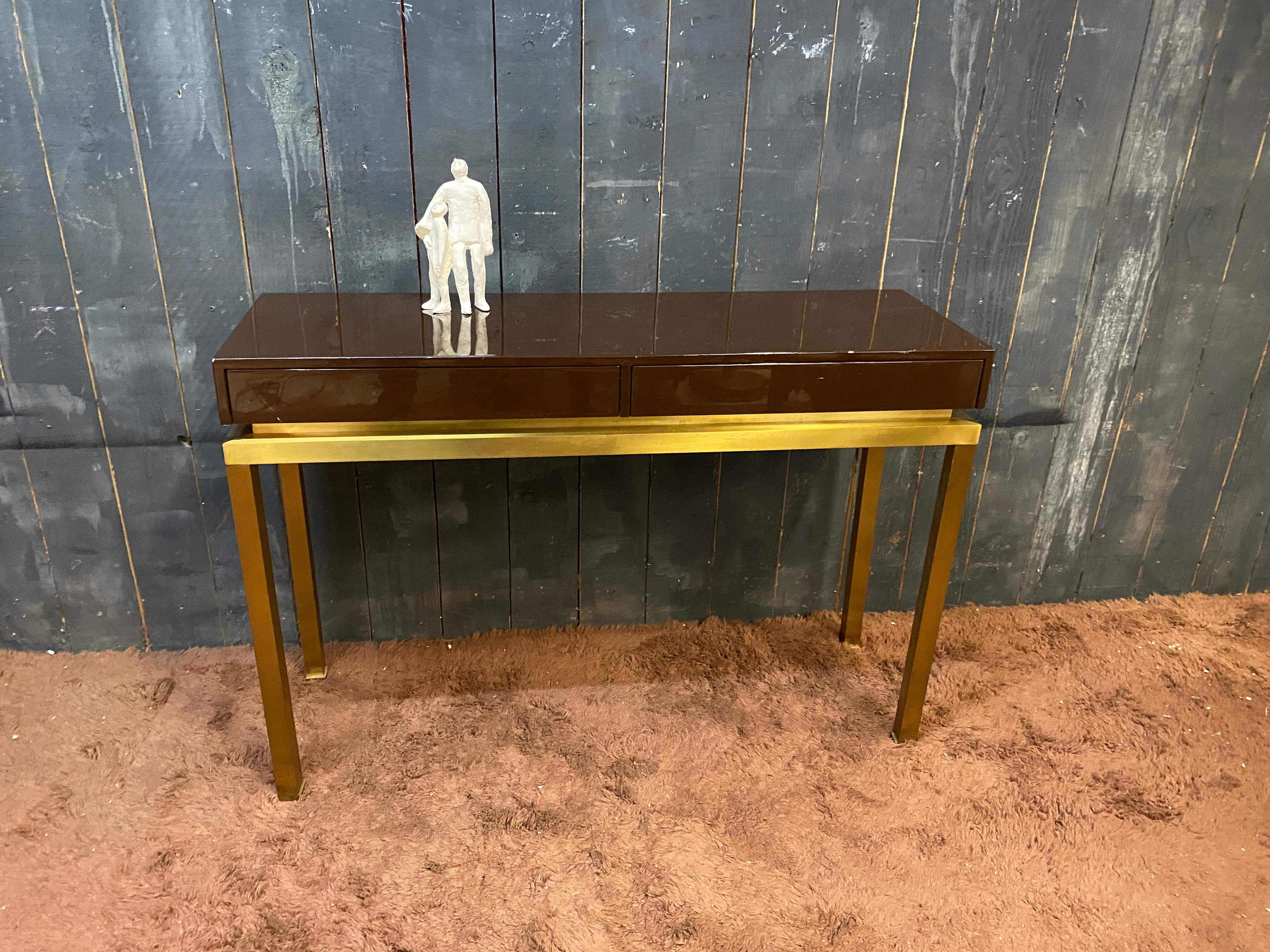 Guy Lefevre, elegant console in lacquered wood and brass, circa 1970 For Sale 3