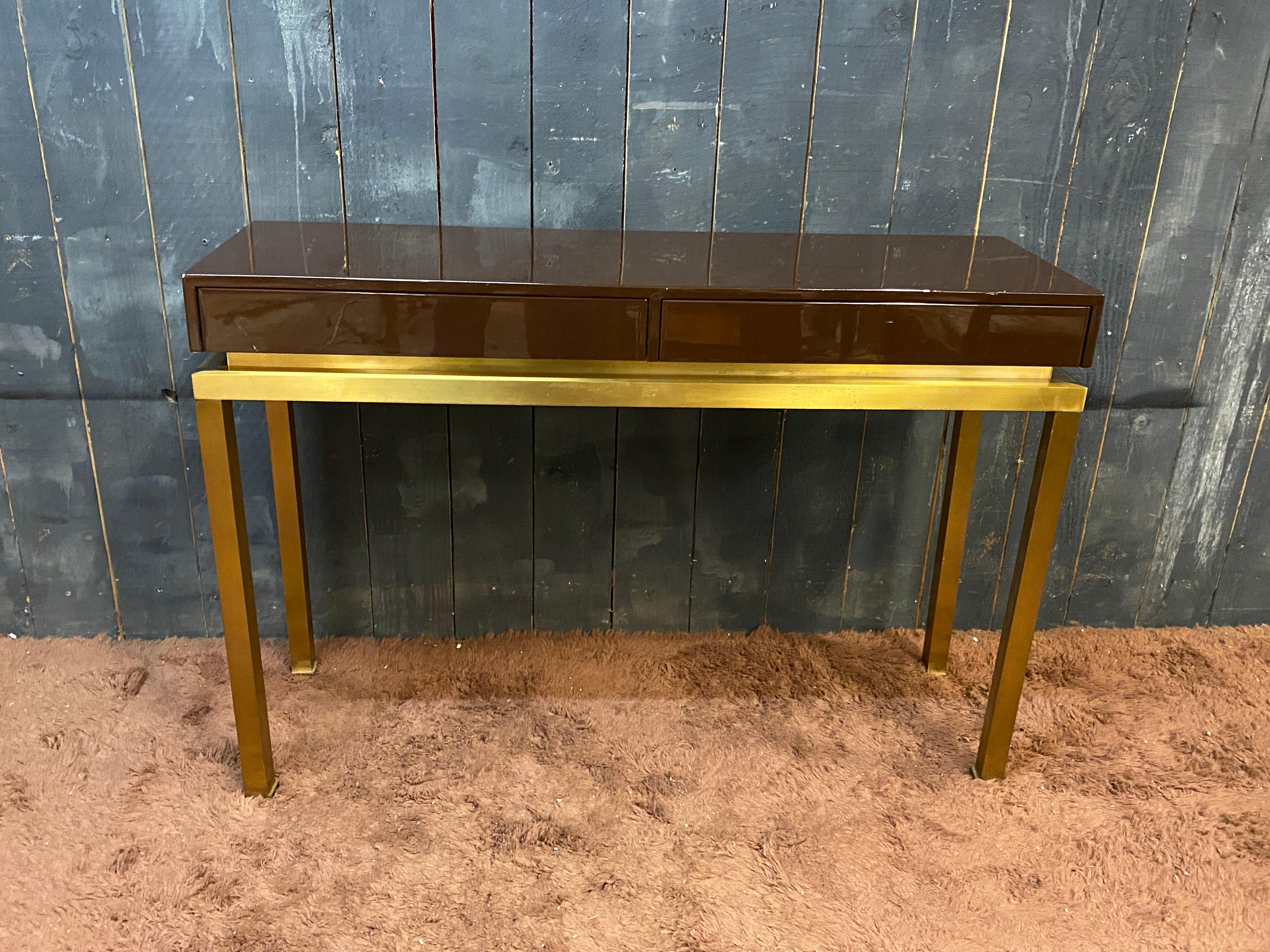 French Guy Lefevre, elegant console in lacquered wood and brass, circa 1970 For Sale