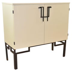Meuble de bar en laque Guy Lefevre pour Maison Jansen