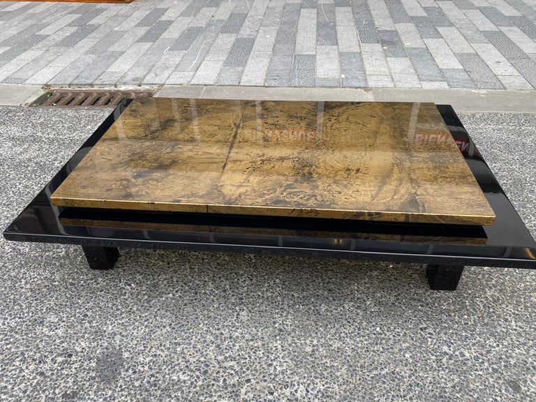 Guy Lefevre, large coffee table, Maison Jansen, circa 1970.
Very good condition, very small flaws.