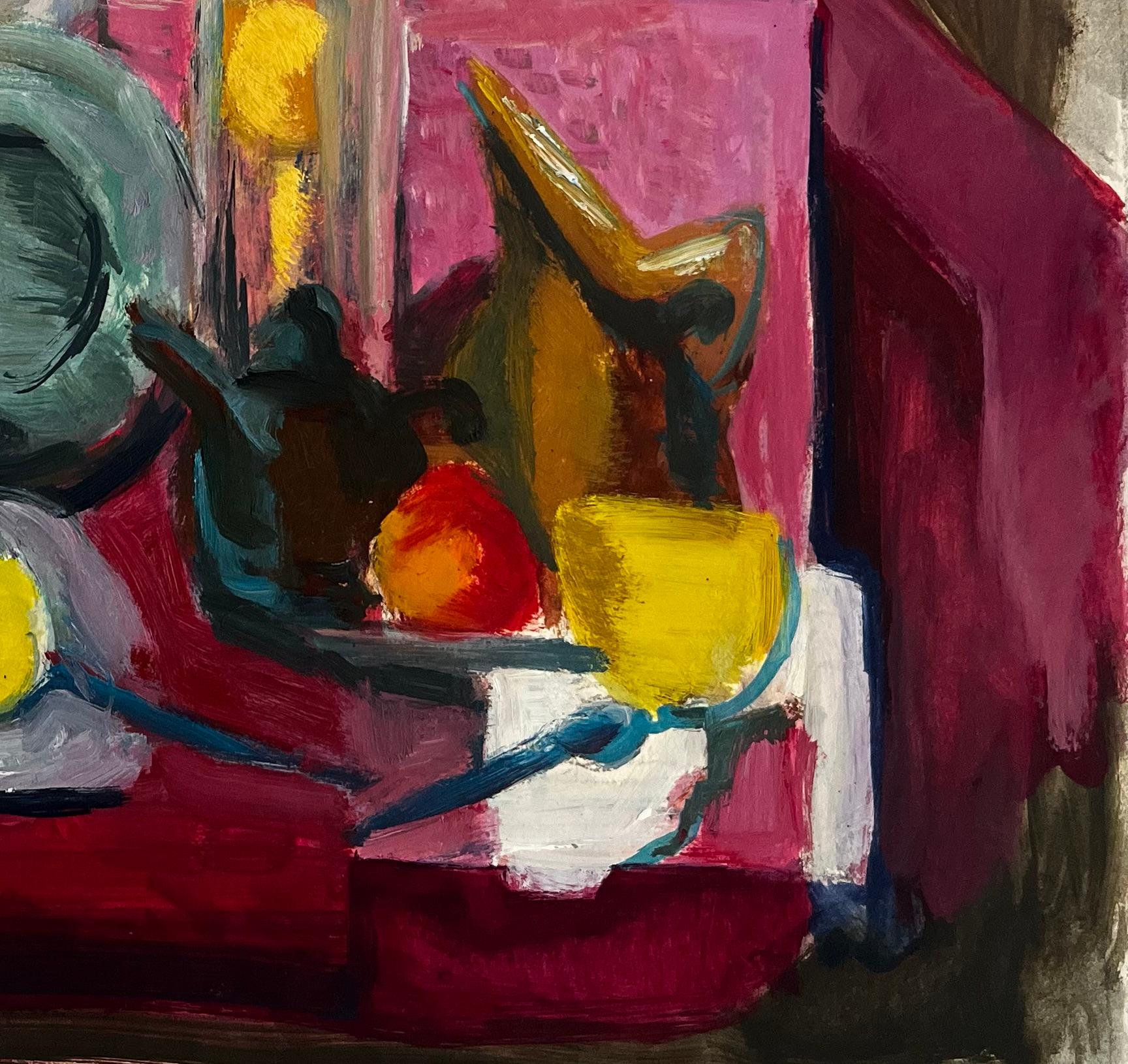 Abstraktes Stillleben mit Blumen Zitronen Krug Tasse und Cloche Modernist Gouache im Angebot 1