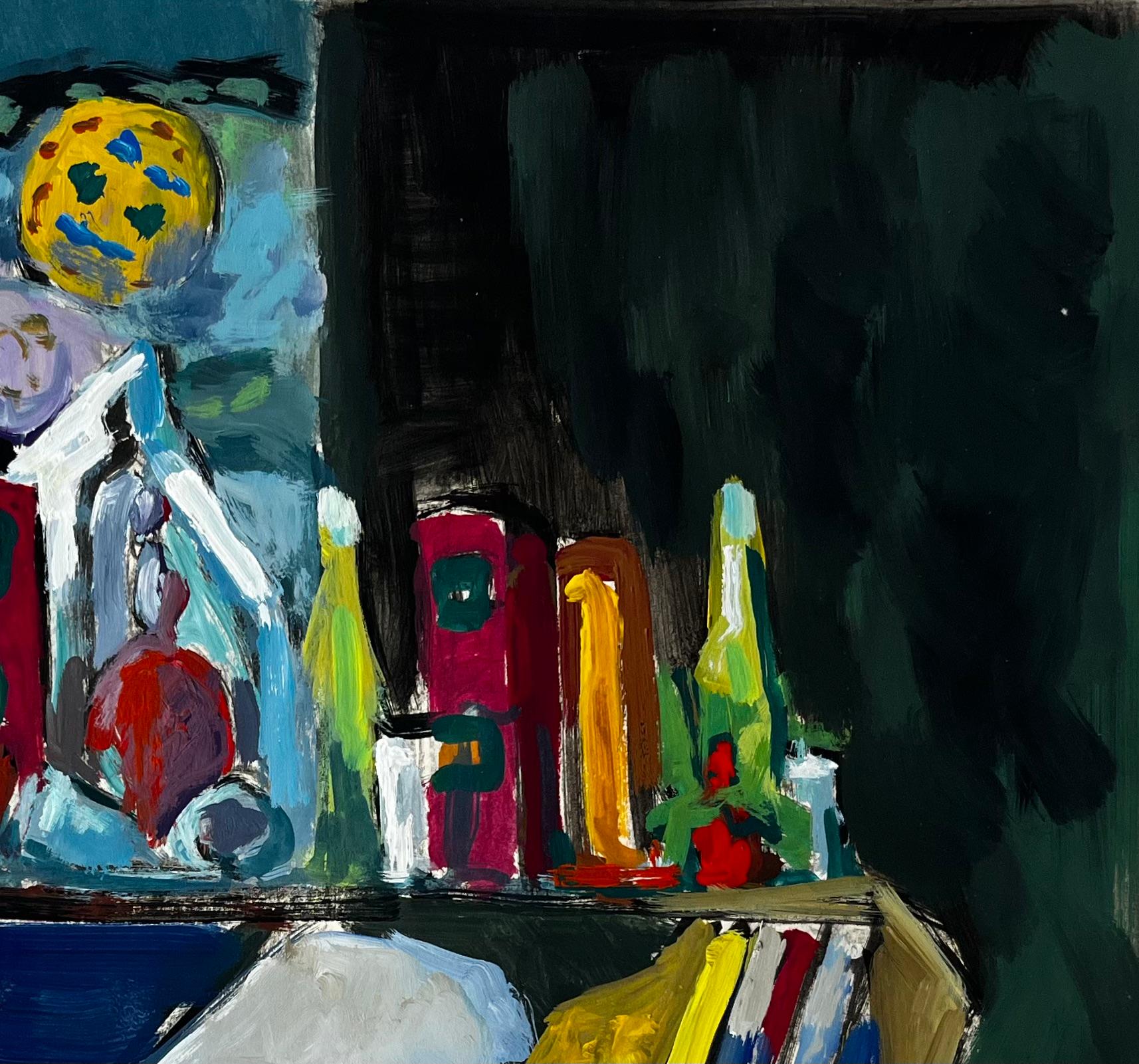 Nature morte moderniste avec bouteilles de livres et intérieur bleu Gouache française - Noir Still-Life Painting par Guy Nicod