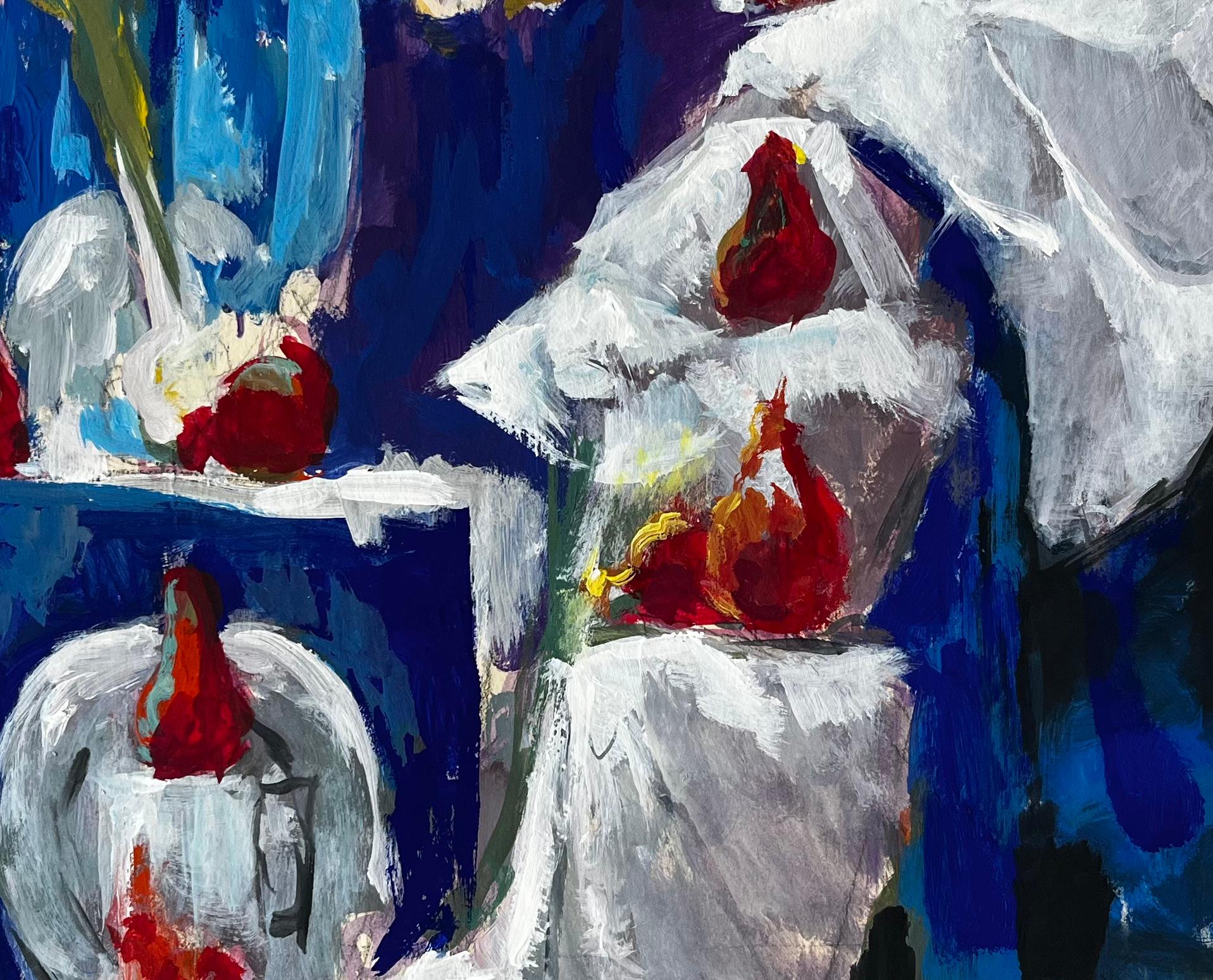 Nature morte aux fraises à l'ail et aux rideaux blancs Gouache moderniste française en vente 2