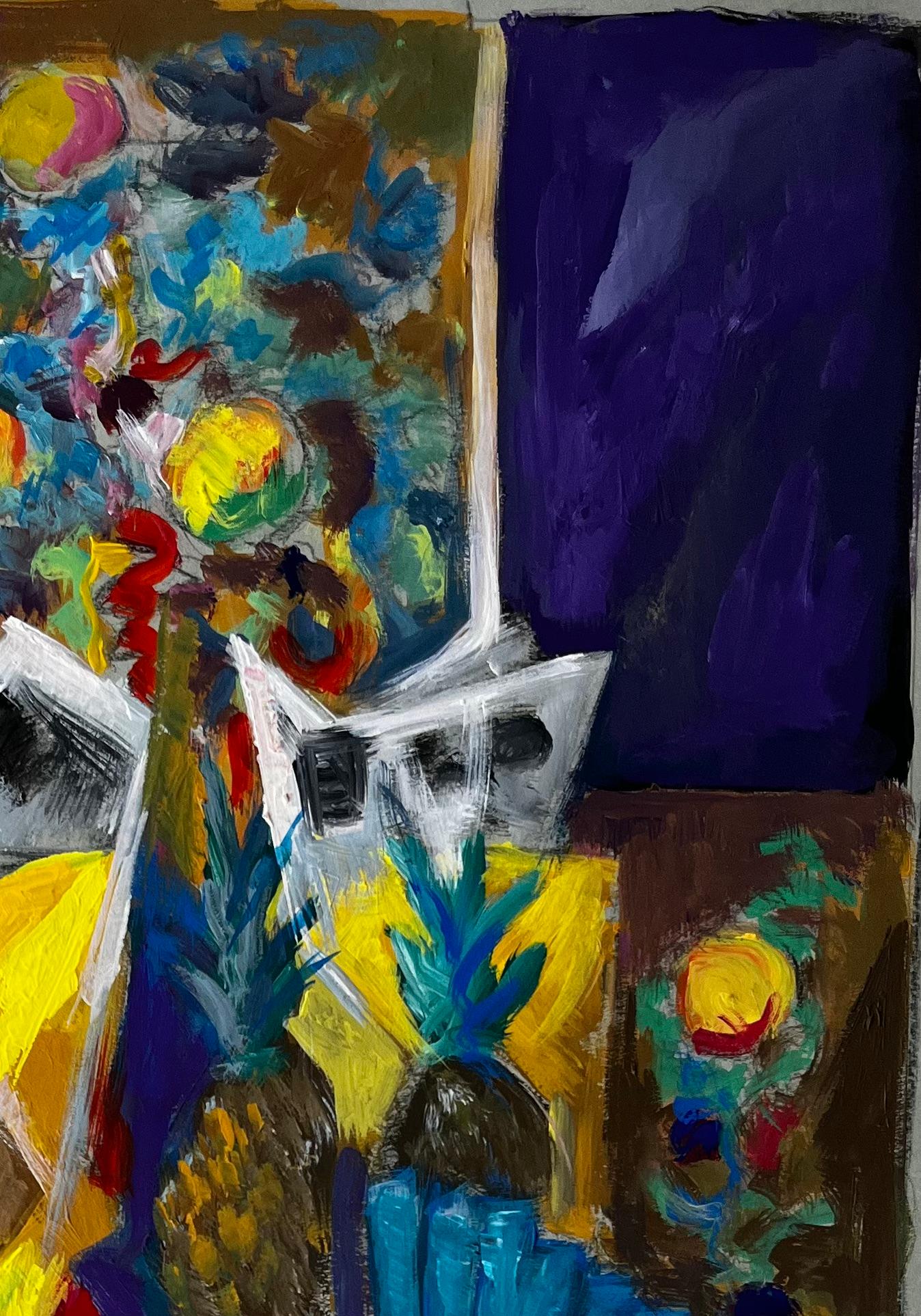 Titel: Lebendige Blumen und Ananas Stillleben Französisch Moderne Gouache-Gemälde
Guy Nicod (Französisch 1923 - 2021) 
Gouache auf Künstlerpapier, ungerahmt
Größe: 23,25 x 17,75 Zoll (Höhe x Breite)
Provenienz: Künstlernachlass, Frankreich
Zustand: