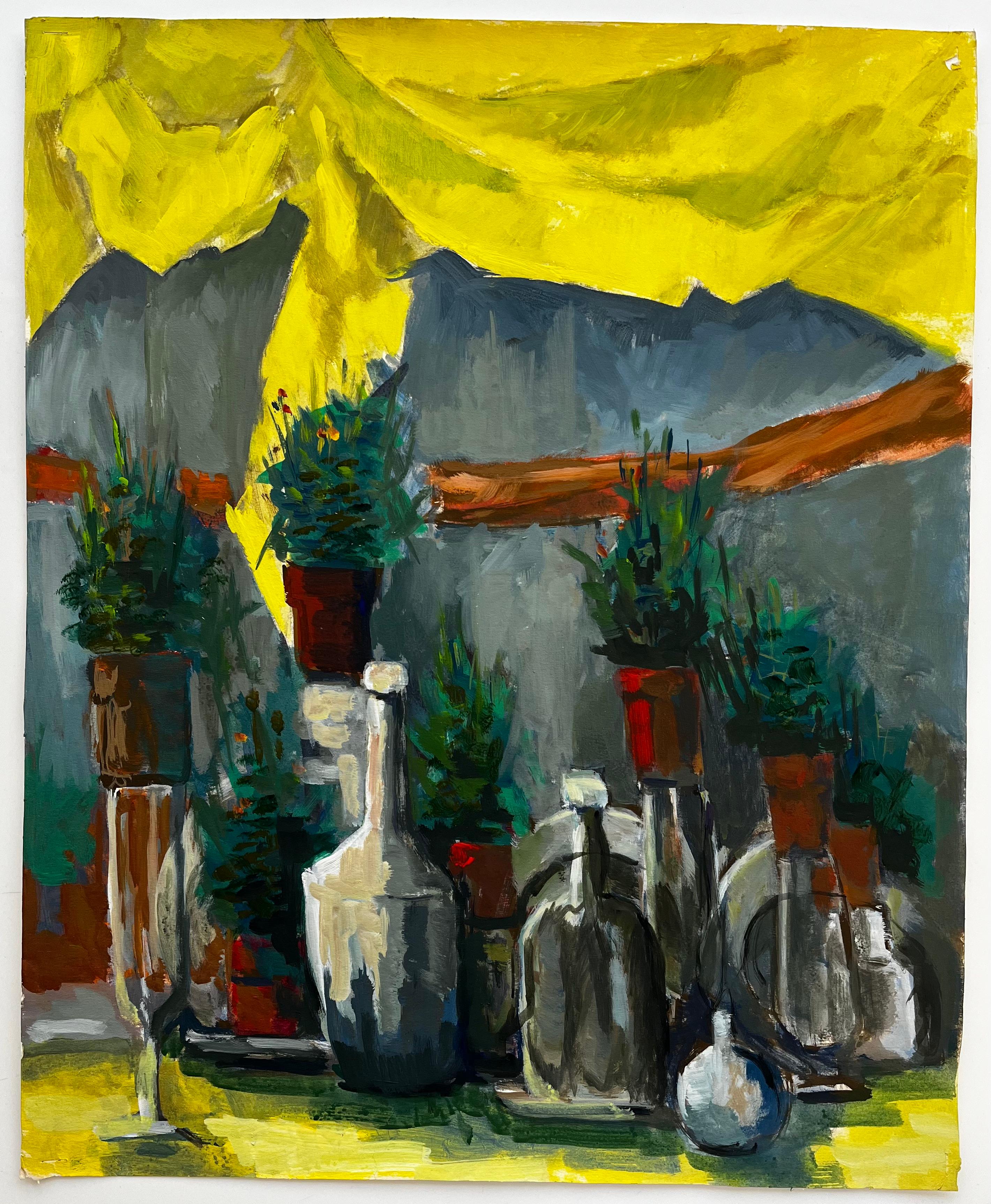 Tissu drapé jaune Bouteilles grises et plantes en pot Nature morte moderniste française - Painting de Guy Nicod